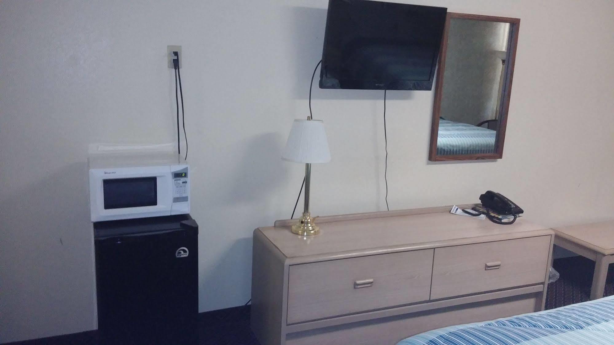 Budget Host Inn Eastland Kültér fotó
