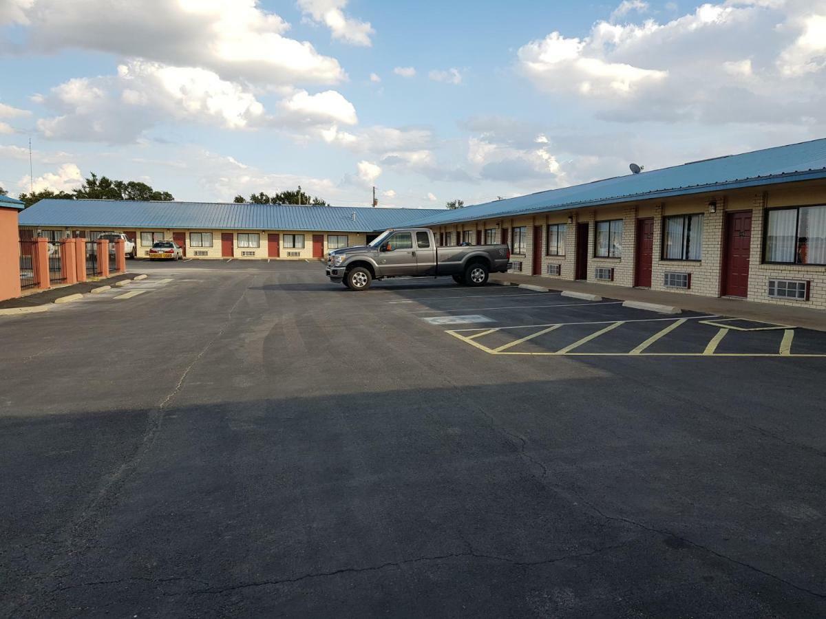 Budget Host Inn Eastland Kültér fotó